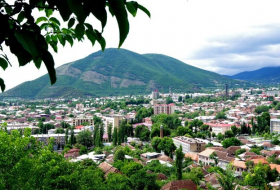 Сколько туристов отдыхали в регионах Азербайджана ? 